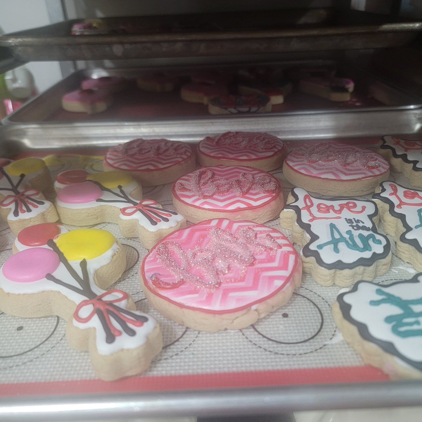 Custom Cookies - Showers, Birthdays, Graduations, Corporate